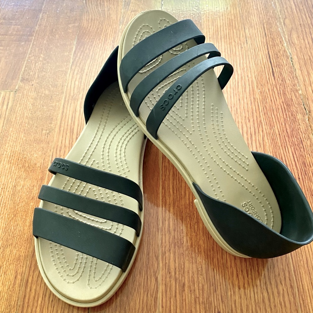 Sandals size 7